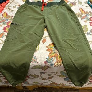 Figs martini olive Zamora bottom.